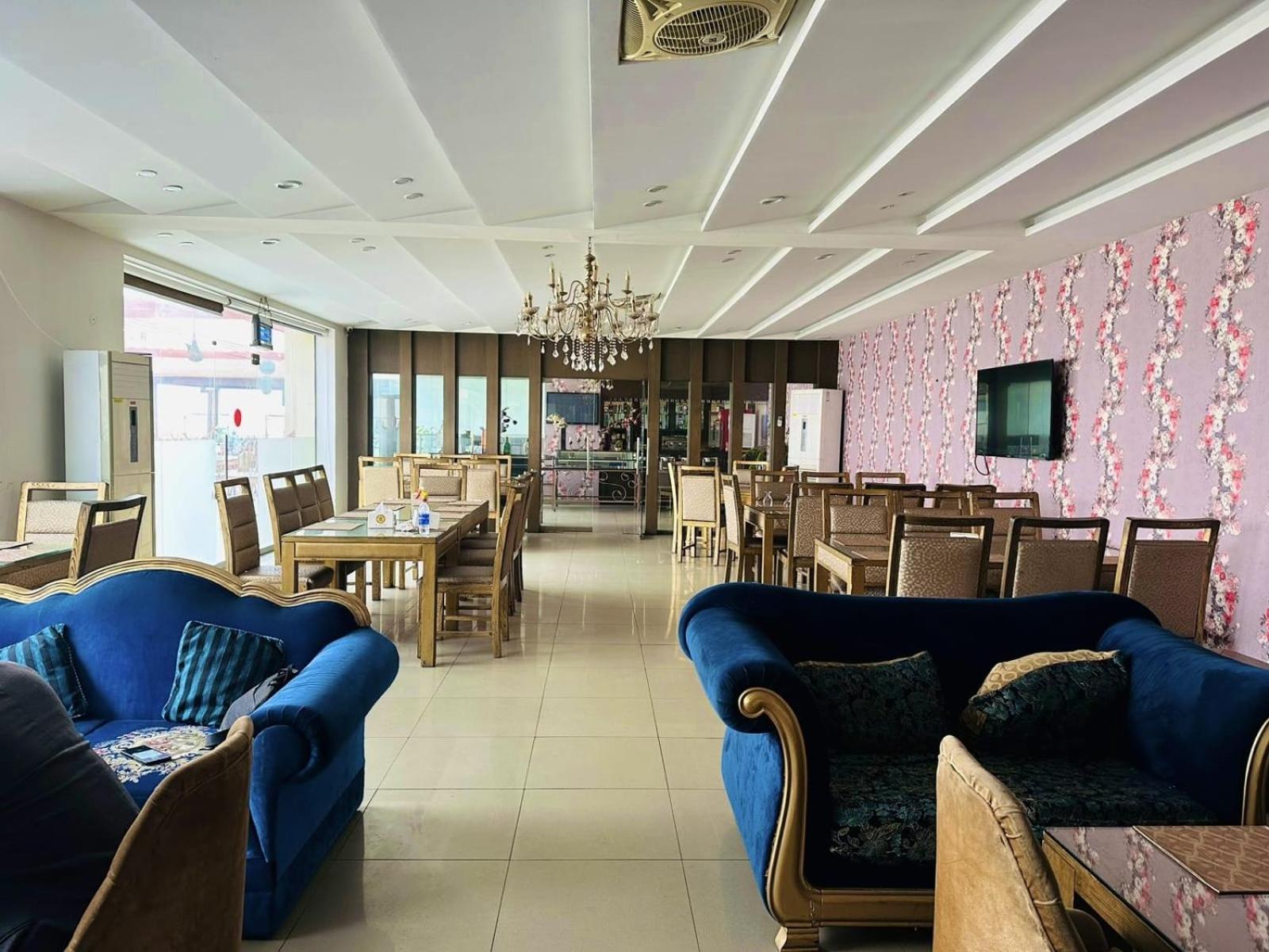 Grand Regent Hotel And Suites Faisalabad Ngoại thất bức ảnh