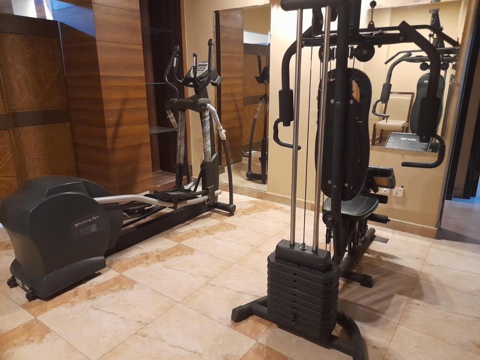 Grand Regent Hotel And Suites Faisalabad Ngoại thất bức ảnh